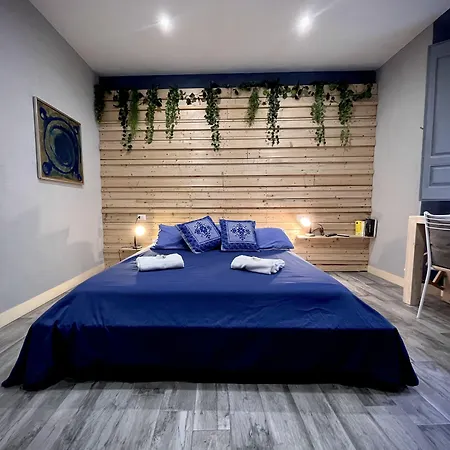 בית הארחה Urban Blue